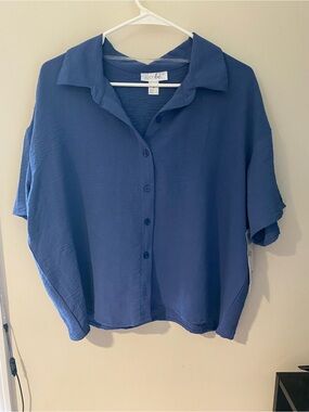 just be Blue Button-Front Short Sleeve Collared Women's Top